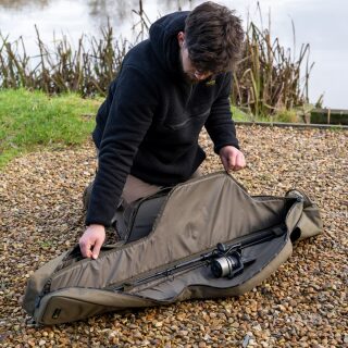 Avid Carp RVS 10ft Retractable 2-Rod Bag