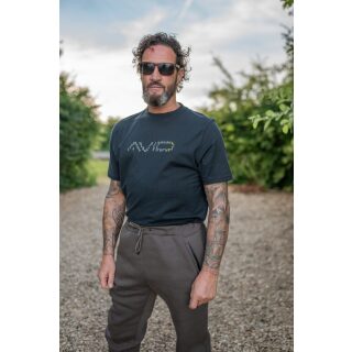 Avid Carp Compound T-Shirt Black