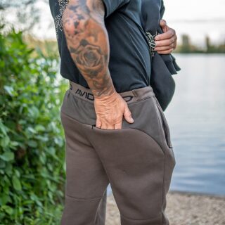 Avid Carp Compound Joggers Peat Brown - M