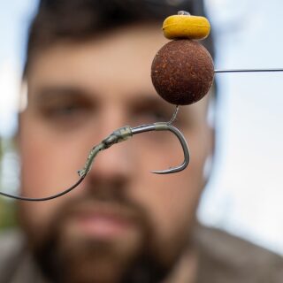 Avid Carp Outline FleckTone Line Aligner
