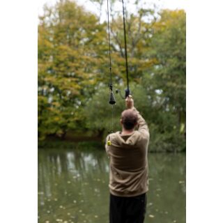 Fox Edges Heli Lead Dumpy