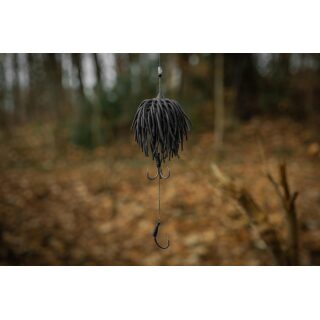 Black Cat Echtwurmteaser Black Red Flash