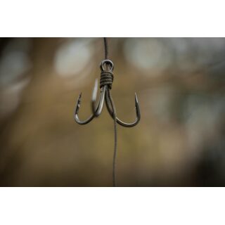 Black Cat Battle Teaser Red Head